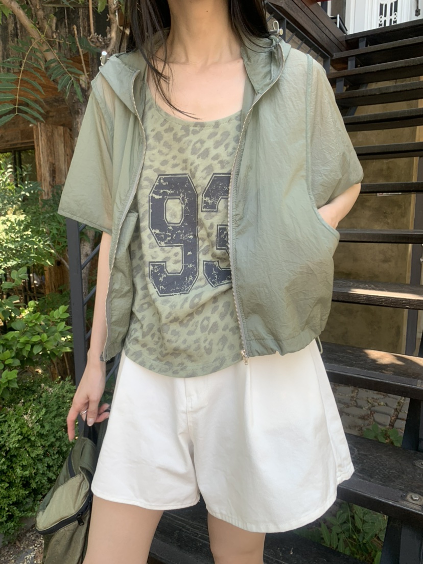 LE AVE韓國代購女裝新品熱賣人氣時尚推薦26夏季夾克運動連帽LE AVE夾克