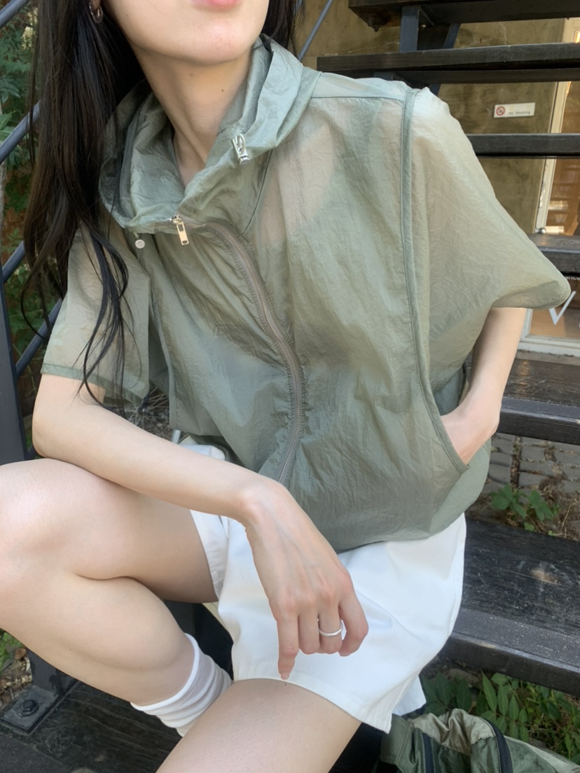 LE AVE韓國代購女裝新品熱賣人氣時尚推薦26夏季夾克運動連帽LE AVE夾克