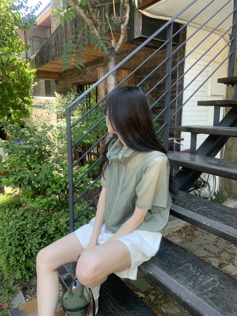 LE AVE韓國代購女裝新品熱賣人氣時尚推薦26夏季夾克運動連帽LE AVE夾克