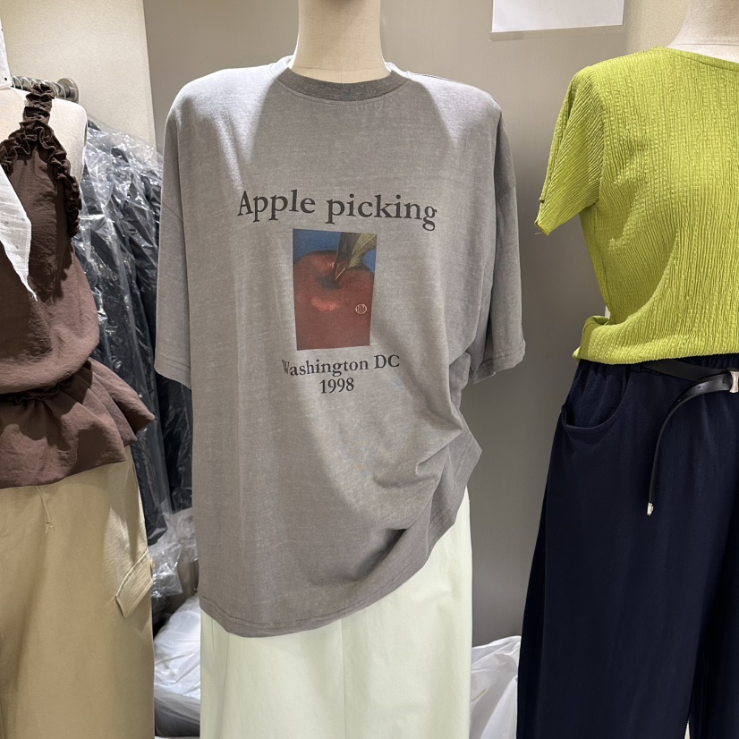 REFLAT韓國東大門代購女士新品休閑人氣推薦熱賣26夏季T恤REFLATT恤圖色1
