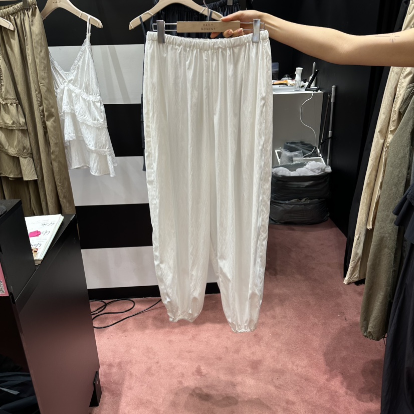 DAILY MOMENT韓國東大門直郵女裝新品時尚26夏季熱賣休閑褲DAILY MOMENT休閑褲圖色1