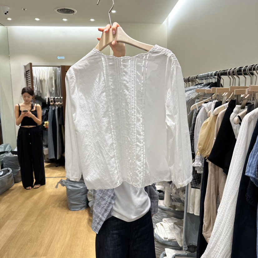 GILLI韓國東大門代購女士新品時尚休閑熱賣襯衫蕾絲衫刺繡GILLI襯衫/蕾絲衫