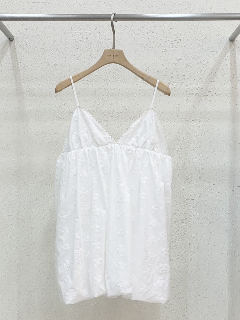 LIGHT AND SALT韓國直郵女裝新品熱賣時尚26夏季連衣裙LIGHT AND SALT連衣裙圖色1