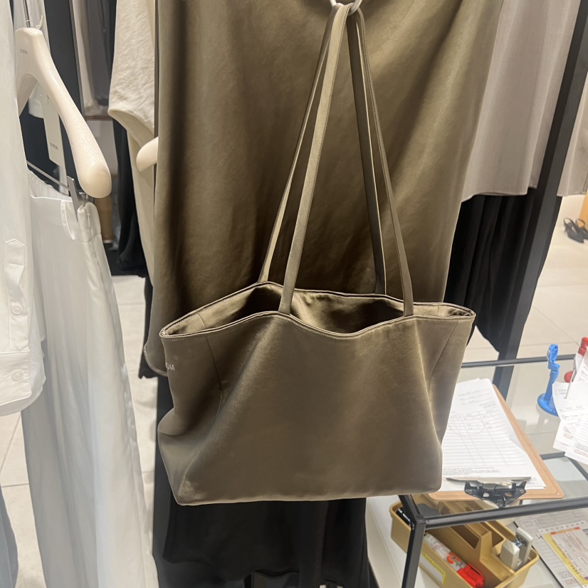 BLOSSOM韓國東大門代購女士新品推薦熱賣休閑單肩斜跨包絲綢BLOSSOM單肩/斜跨包圖色2