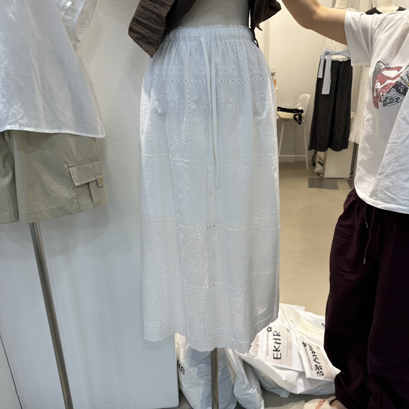GOLDEN MARKET東大門實拍韓國女裝新品26夏季人氣長裙蕾絲GOLDEN MARKET長裙