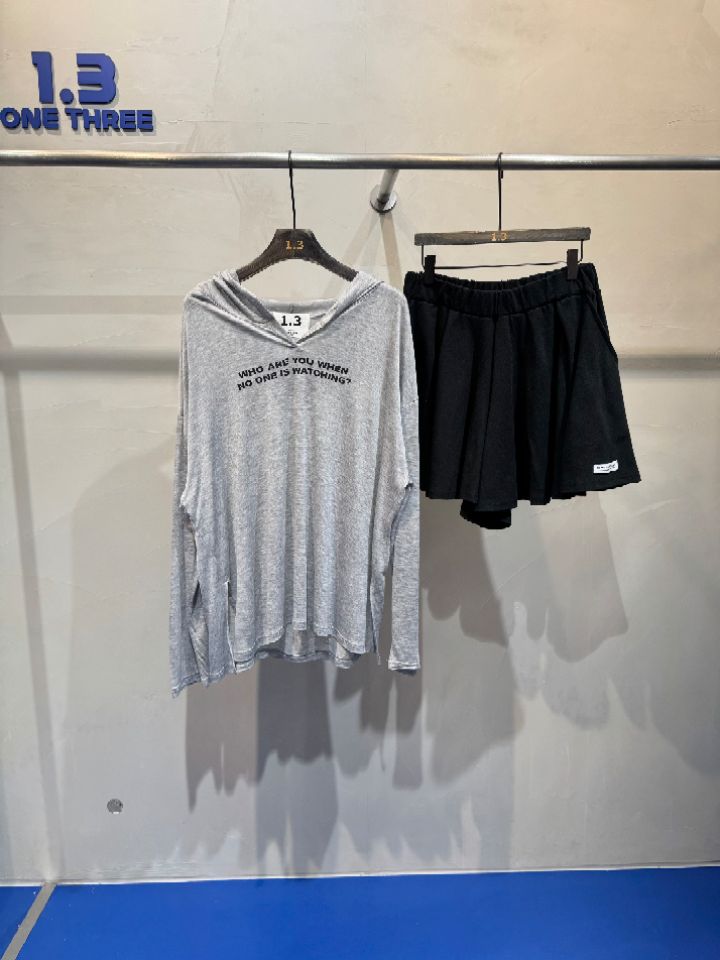 1.3韓國東大門代購女裝新品26夏季人氣推薦長袖T恤連帽衫1.3_ONE THREE長袖T恤