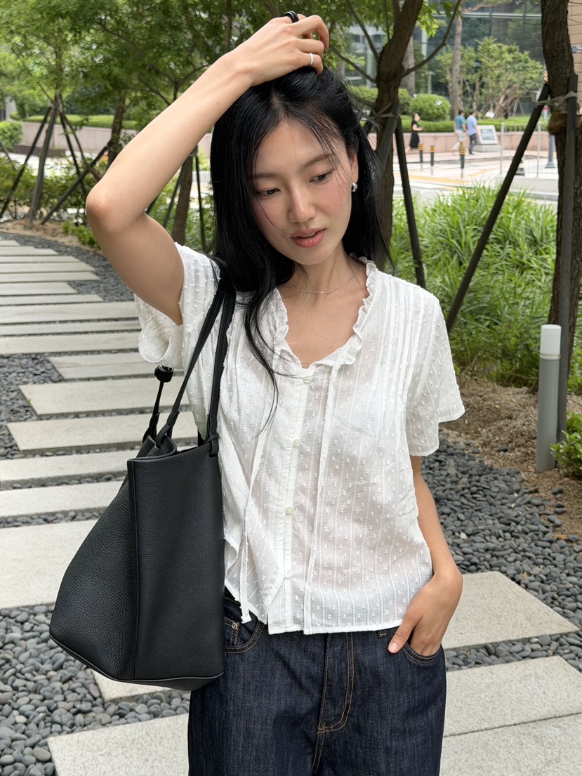 AMY GRACE-A韓國東大門直郵女士新款熱賣時尚襯衫蕾絲衫AMY GRACE襯衫/蕾絲衫