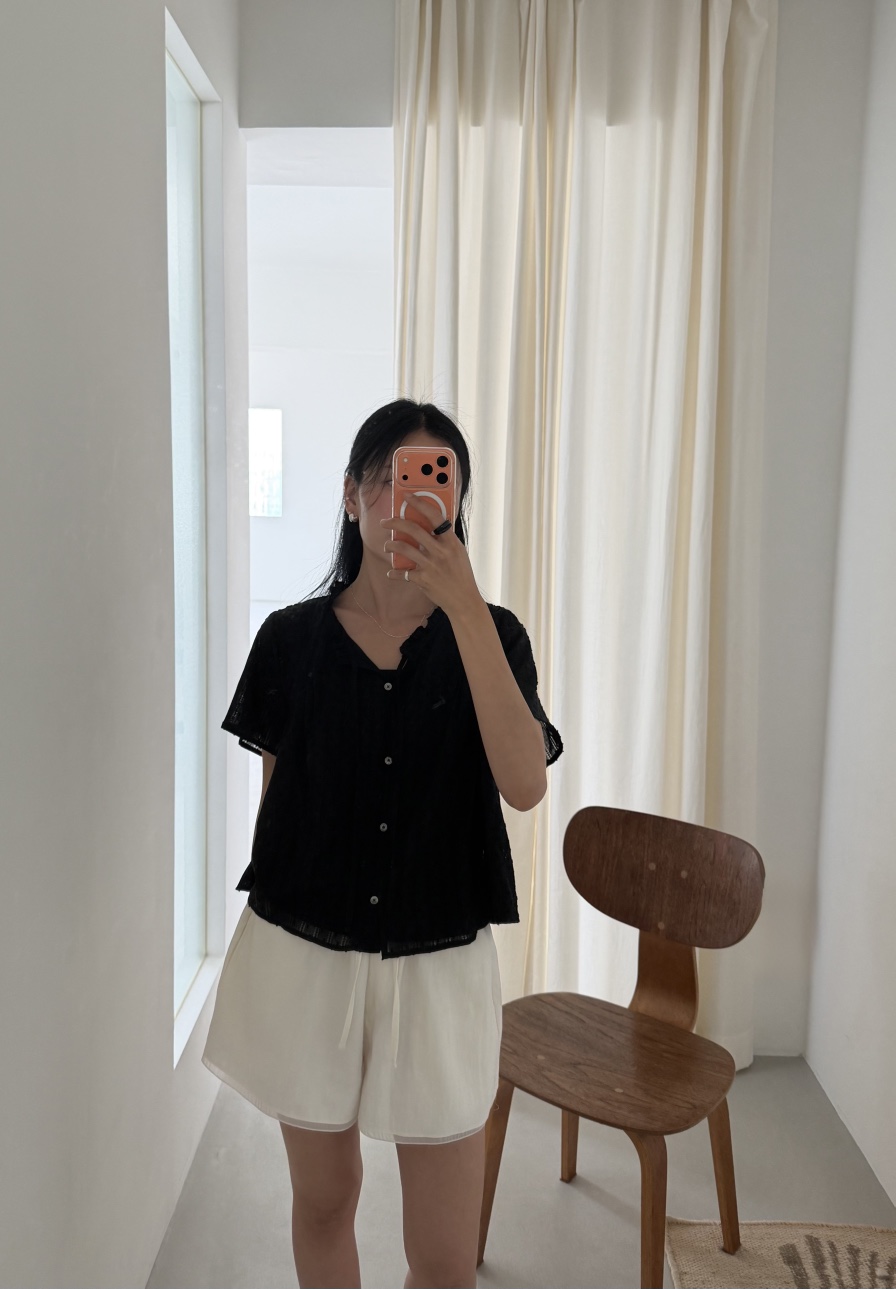 AMY GRACE-A韓國東大門直郵女士新款熱賣時尚襯衫蕾絲衫AMY GRACE襯衫/蕾絲衫