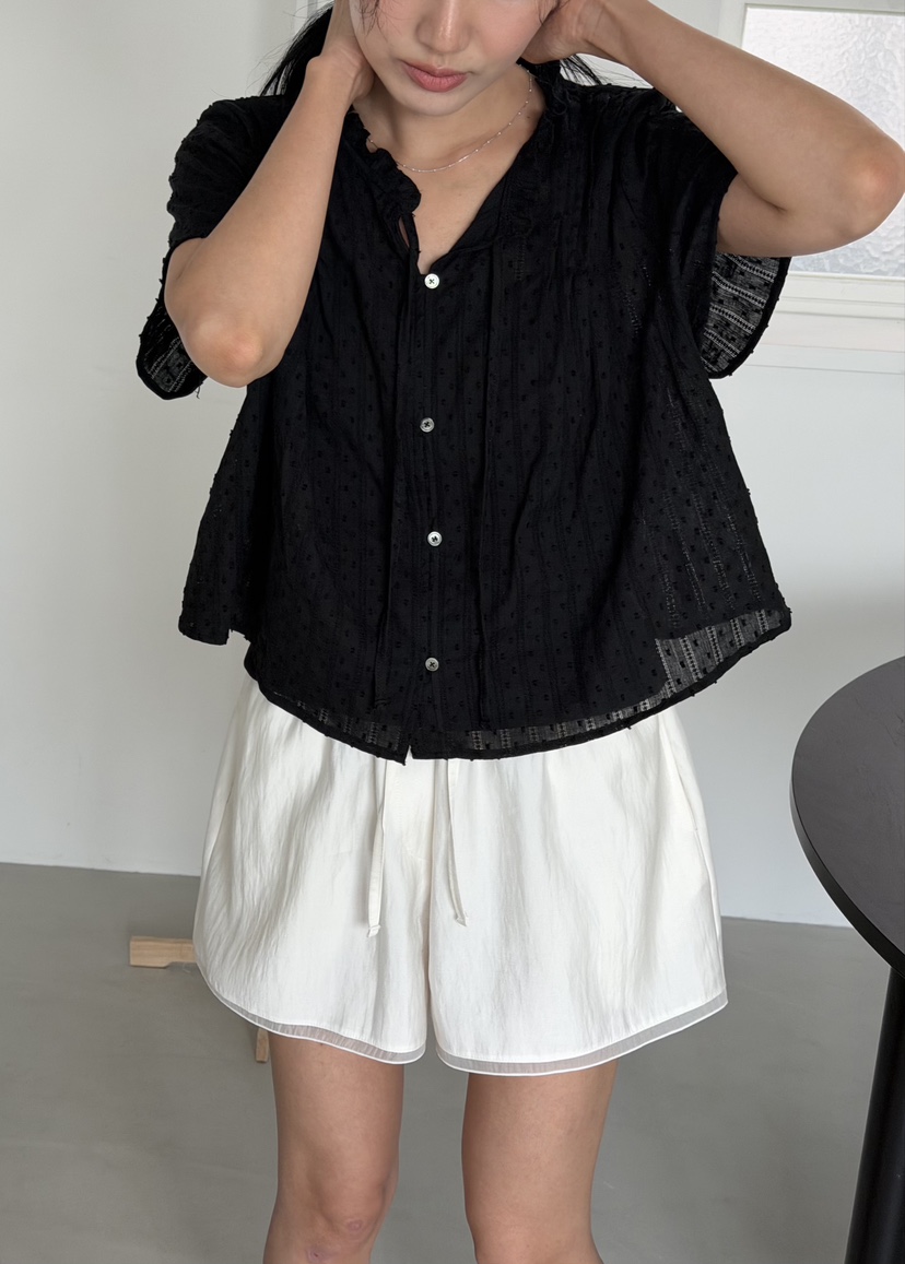 AMY GRACE-A韓國東大門直郵女士新款熱賣時尚襯衫蕾絲衫AMY GRACE襯衫/蕾絲衫圖色1
