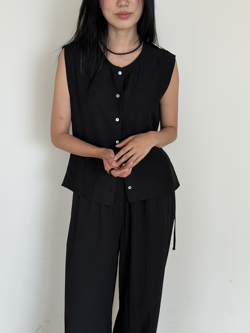 AMY GRACE-A韓國直郵女裝新款推薦時尚熱賣26夏季馬甲無袖AMY GRACE馬甲