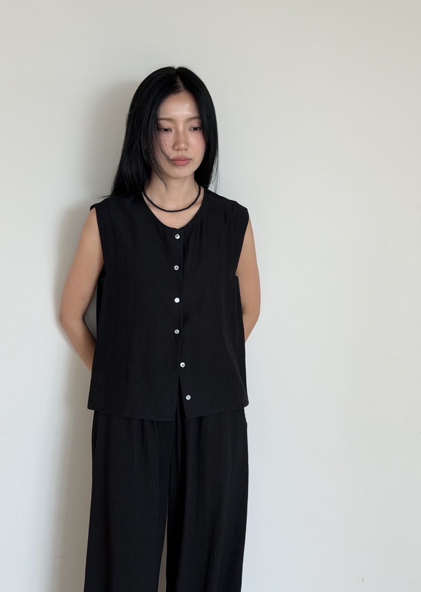 AMY GRACE-A韓國直郵女裝新款推薦時尚熱賣26夏季馬甲無袖AMY GRACE馬甲圖色2
