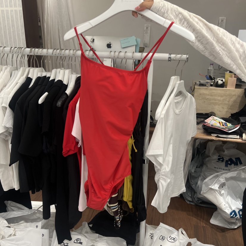 UNDERSTANDING韓國代購女裝新款時尚推薦熱賣26夏季人氣泳裝UNDERSTANDING泳裝圖色1