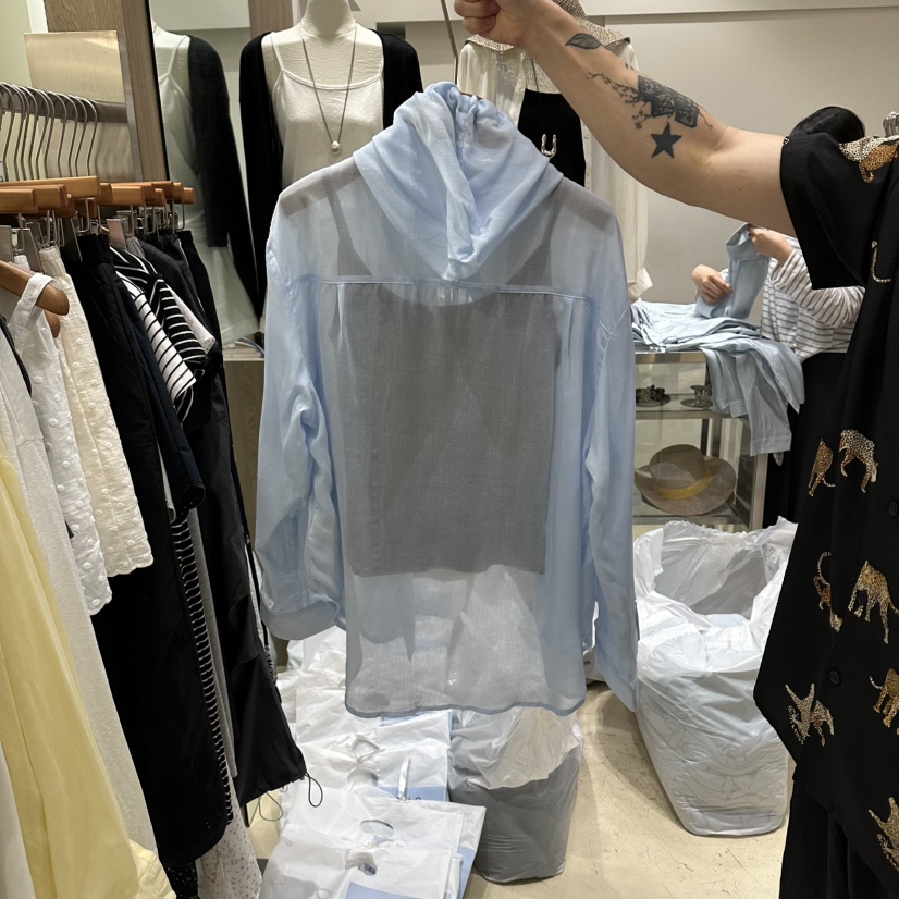 MELO韓國直郵實拍女裝新品熱賣人氣襯衫蕾絲衫連帽衫不含MELO襯衫/蕾絲衫
