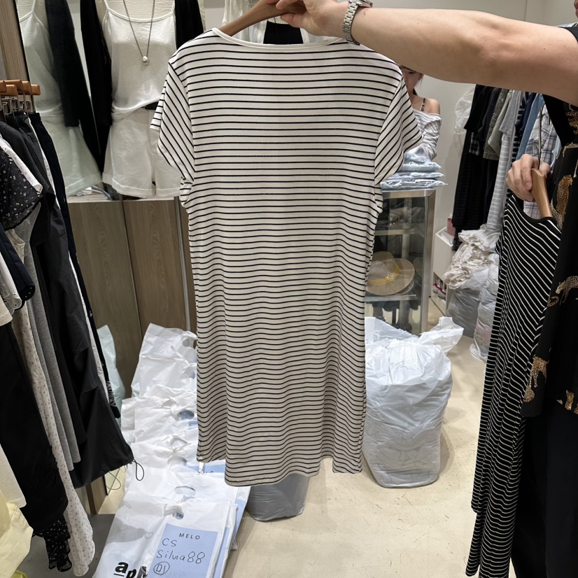 MELO韓國直郵實拍女士新品休閑時尚熱賣26夏季推薦連衣裙MELO連衣裙
