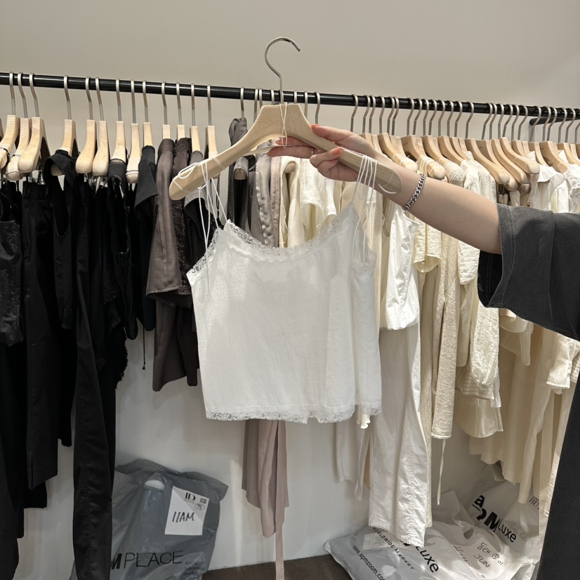 LE BUTTER韓國東大門直郵女士新品熱賣人氣吊帶背心蕾絲LE BUTTER吊帶/背心