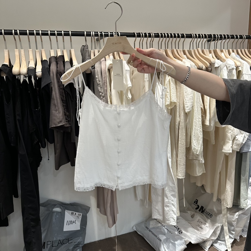 LE BUTTER韓國東大門直郵女士新品熱賣人氣吊帶背心蕾絲LE BUTTER吊帶/背心圖色1