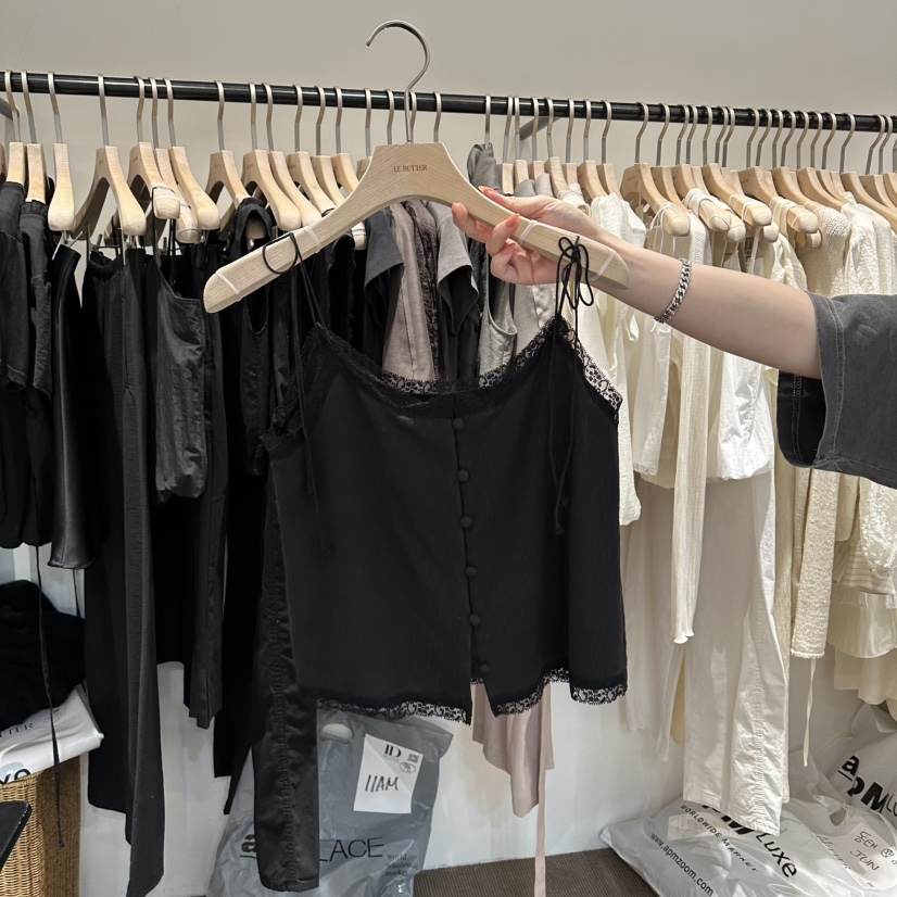 LE BUTTER韓國東大門直郵女士新品熱賣人氣吊帶背心蕾絲LE BUTTER吊帶/背心圖色2