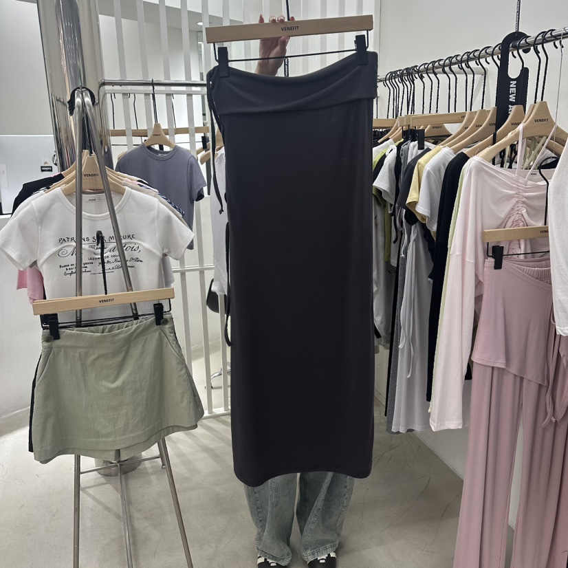 VENEFIT韓國東大門代購女士新款休閑時尚人氣推薦熱賣長裙VENEFIT/JENNIE長裙圖色2墨色