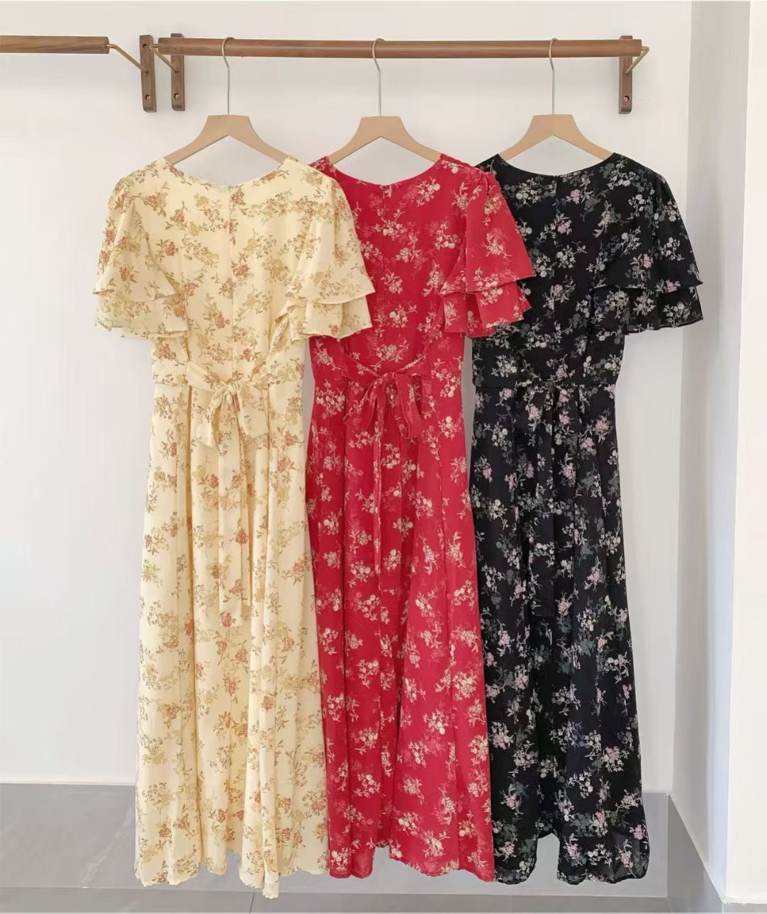 EOSIA韓國直郵實拍女裝新品人氣時尚熱賣26夏季推薦連衣裙EOSIA連衣裙