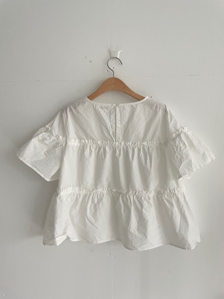 BLEECKER東大門實拍女士新品時尚人氣26春夏襯衫蕾絲衫褶皺BLEECKER襯衫/蕾絲衫