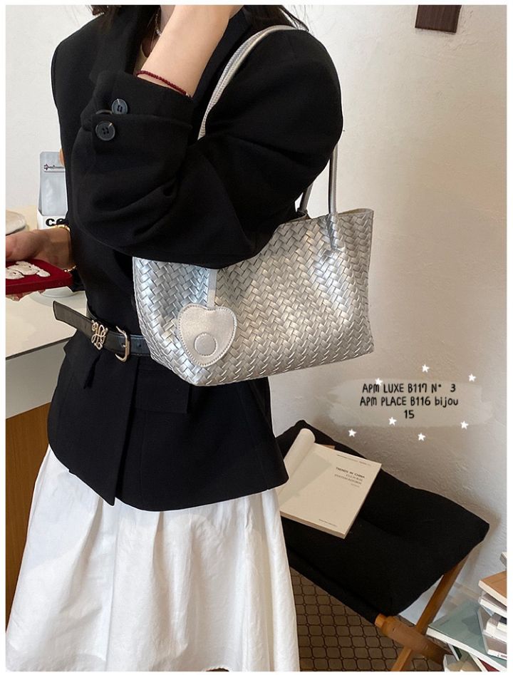 N3東大門實拍女裝新品26春夏休閑時尚真品單肩斜跨包含小包N3單肩/斜跨包