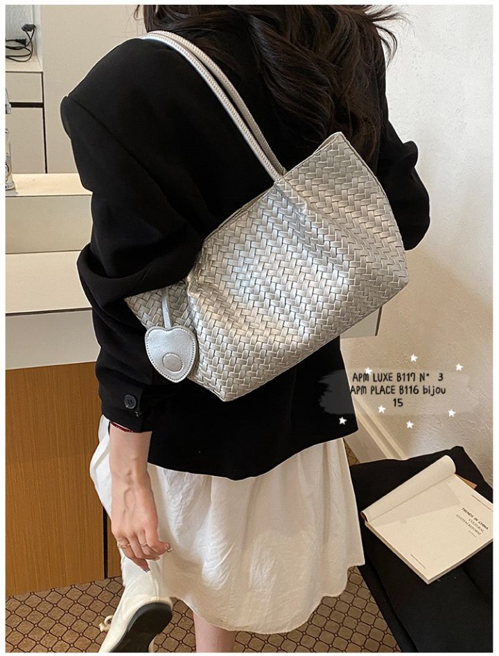 N3東大門實拍女裝新品26春夏休閑時尚真品單肩斜跨包含小包N3單肩/斜跨包