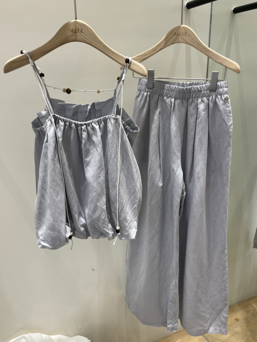 NEOUL東大門直郵女裝新品推薦26春夏真品職業人氣休閑套裝NEOUL/ahin雙領標簽套裝