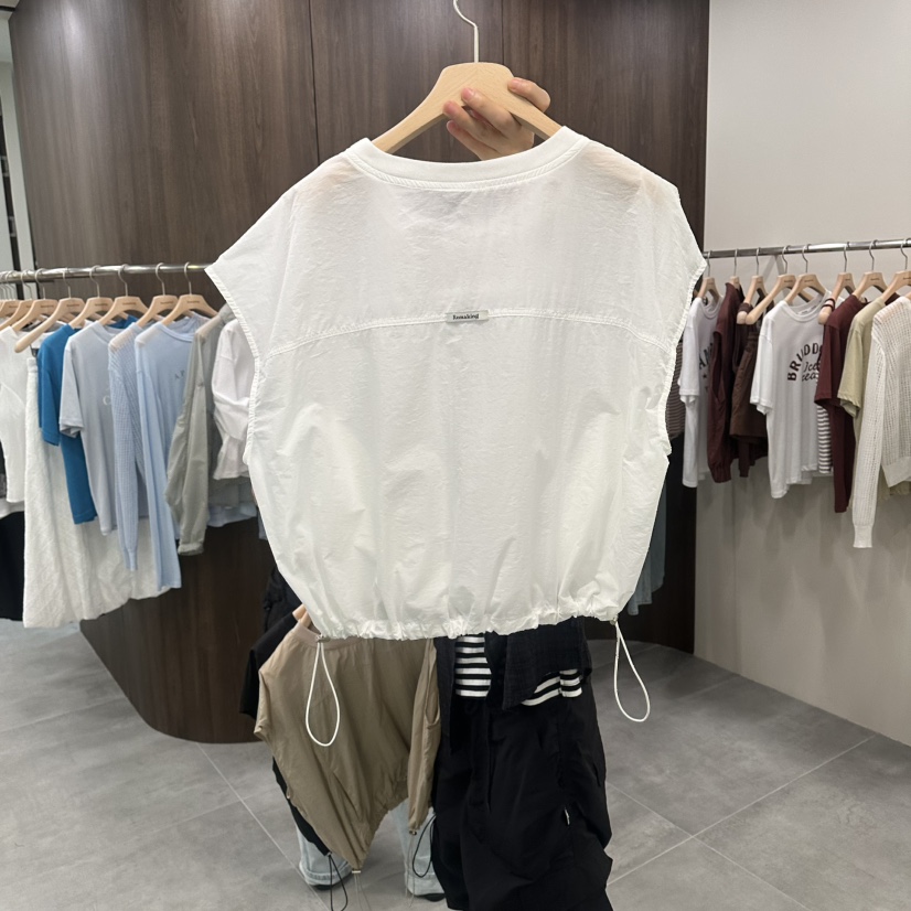 URBANSTORY/REMAKING東大門代購女士新款真品襯衫蕾絲衫無袖鏤空Remaking/URBANSTORY襯衫/蕾絲衫