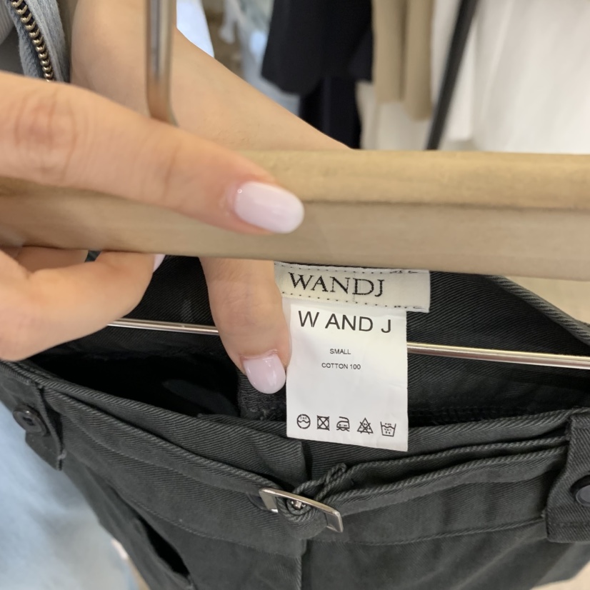 W AND J韓國直郵女裝新款人氣熱賣推薦休閑時尚短褲含腰帶W AND J短褲