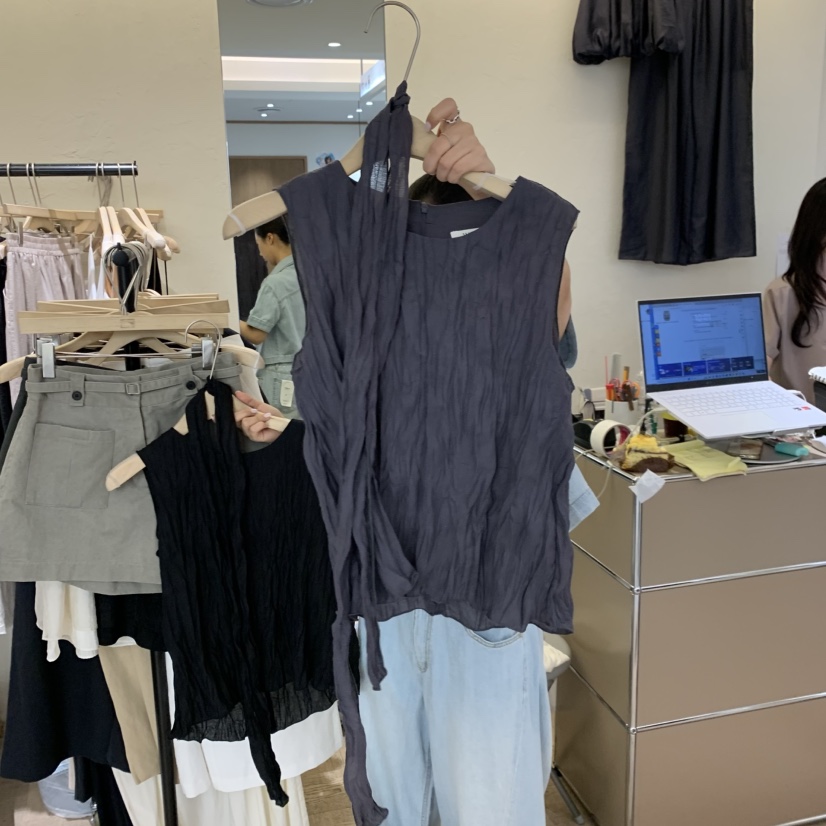W AND J韓國代購女士新款26春夏人氣吊帶背心含圍巾系帶W AND J吊帶/背心圖色1