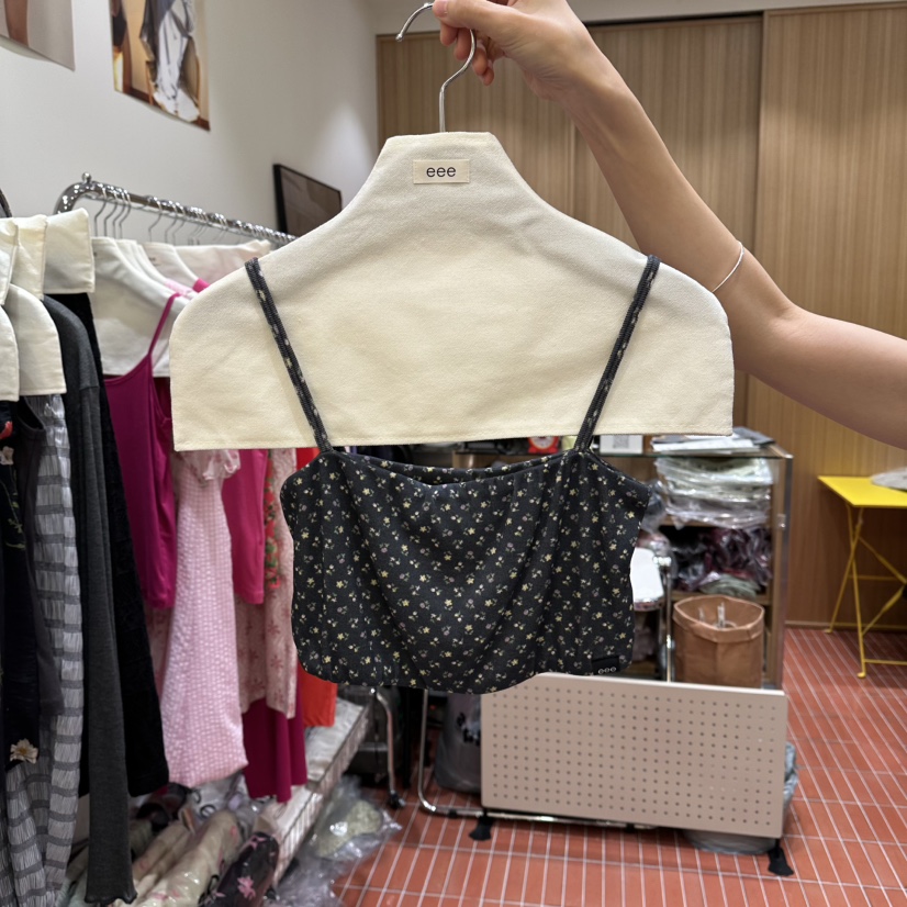 EEE東大門代購女裝新款熱賣人氣職業真品休閑26春夏吊帶背心EEE吊帶/背心圖色3