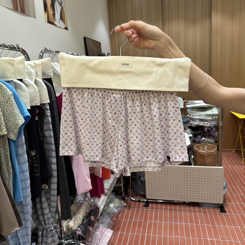 EEE韓國直郵實拍女裝新品熱賣人氣推薦時尚26夏季休閑短褲EEE短褲圖色1