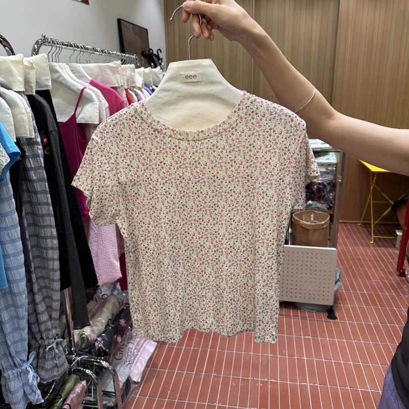 EEE韓國直郵實拍女士新品時尚推薦26夏季熱賣人氣休閑T恤EEET恤圖色2