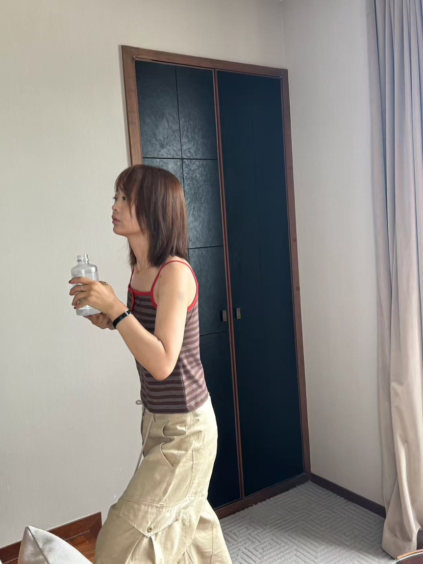 OLI SEOUL韓國代購女士新品人氣時尚26夏季休閑吊帶背心OLI SEOUL吊帶/背心