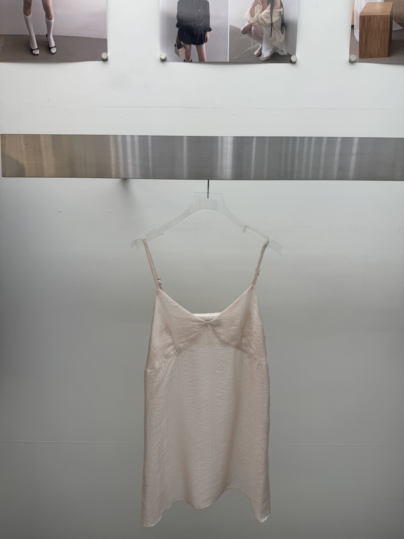 AMOOD韓國代購女士新款人氣時尚休閑26夏季熱賣吊帶背心無袖AMOOD吊帶/背心圖色2