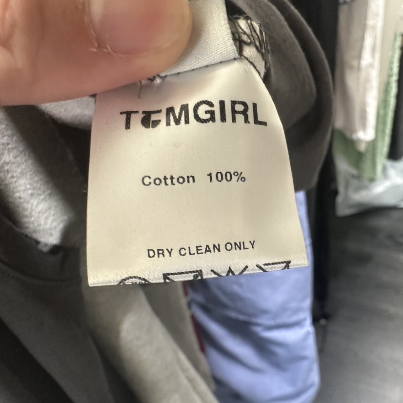 TOMGIRL東大門實拍韓國女裝新品推薦休閑人氣吊帶背心刺繡TOMGIRL吊帶/背心