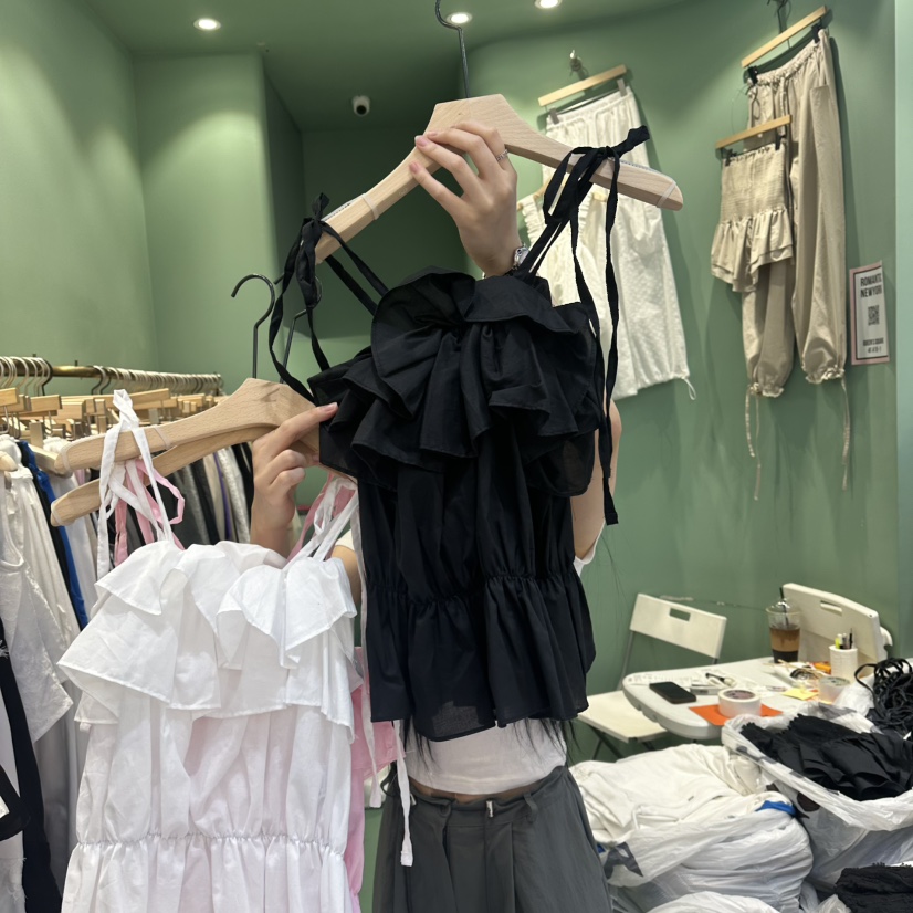 ROMANTIC NEWYORK韓國代購女裝新品推薦時尚吊帶背心荷葉邊ROMANTIC NEWYORK吊帶/背心