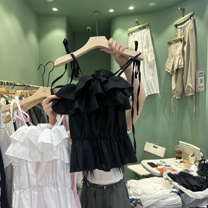 ROMANTIC NEWYORK韓國代購女裝新品推薦時尚吊帶背心荷葉邊ROMANTIC NEWYORK吊帶/背心圖色3