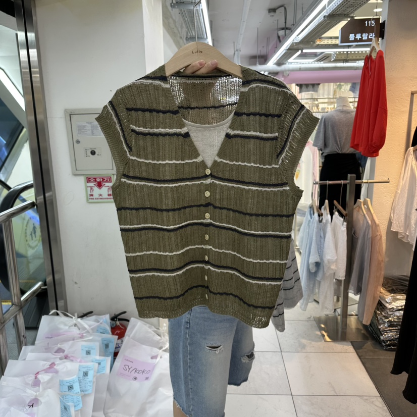 FLYFLY/LULULALLA/LIVE東大門直郵女士新品真品時尚馬甲FLYFLY/LULULALLA/LIVE馬甲圖色2