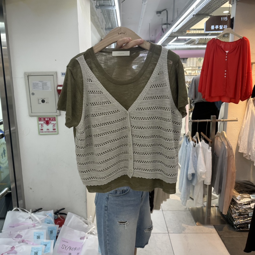FLYFLY/LULULALLA/LIVE東大門直郵女士新品休閑T恤假兩件紐扣FLYFLY/LULULALLA/LIVET恤圖色2