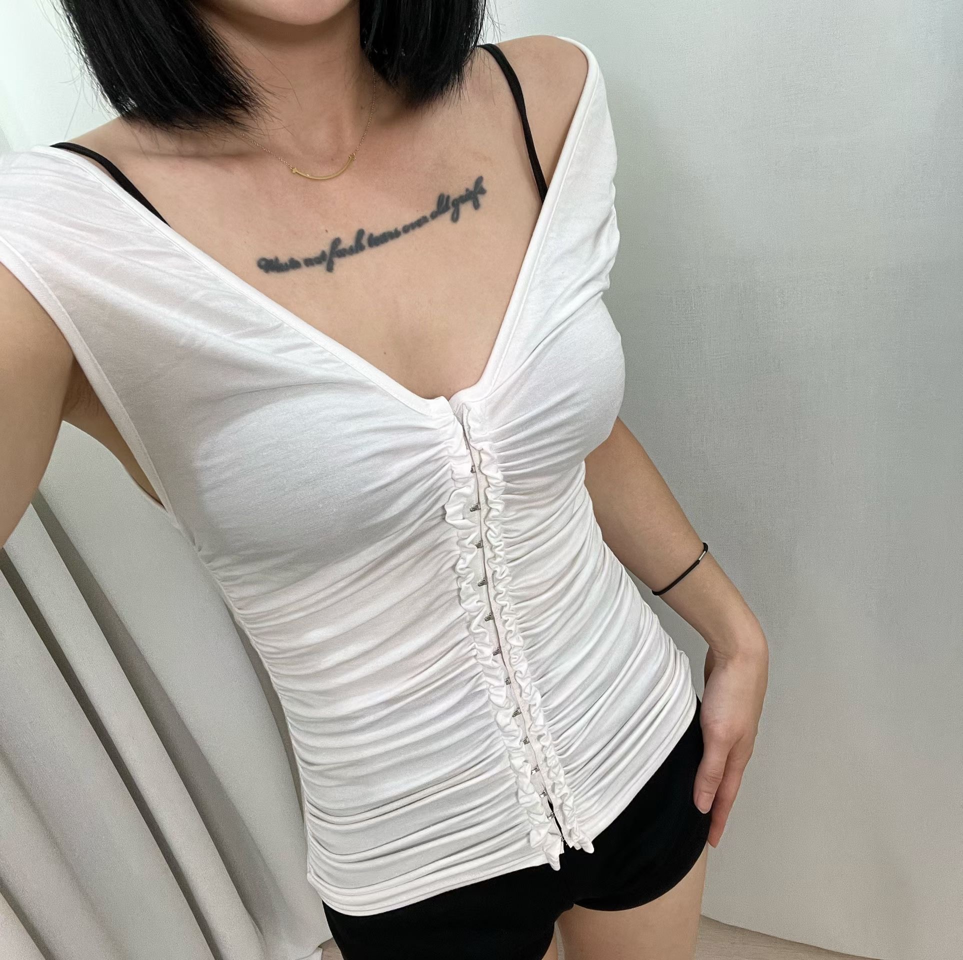 BOY MEET GIRL-T東大門直郵女裝新品人氣休閑吊帶背心BOY MEET GIRL-T吊帶/背心圖色2