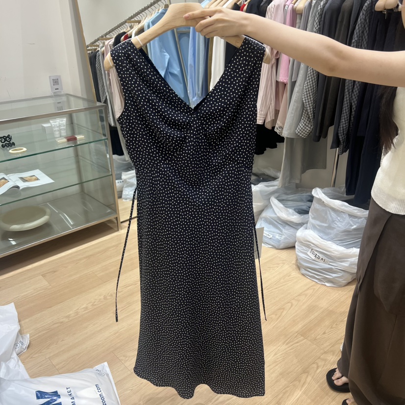HAUS-A韓國直郵女士新品推薦時尚人氣26夏季休閑連衣裙褶皺HAUSWOMEN連衣裙