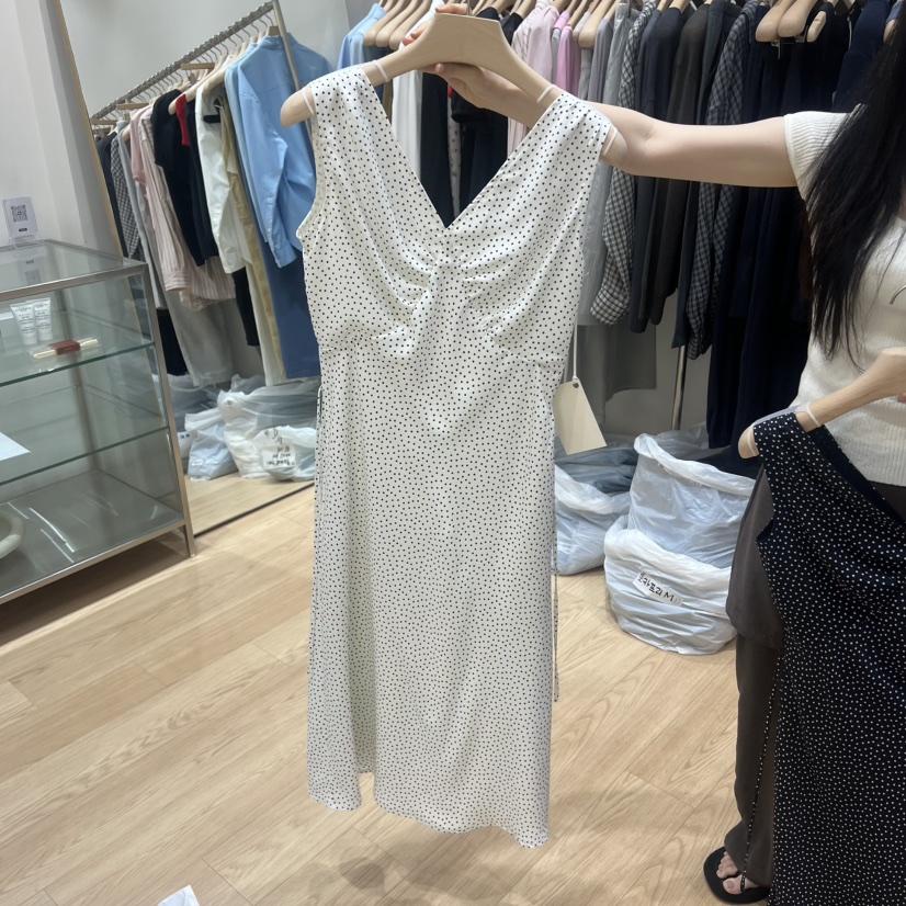HAUS-A韓國直郵女士新品推薦時尚人氣26夏季休閑連衣裙褶皺HAUSWOMEN連衣裙圖色2