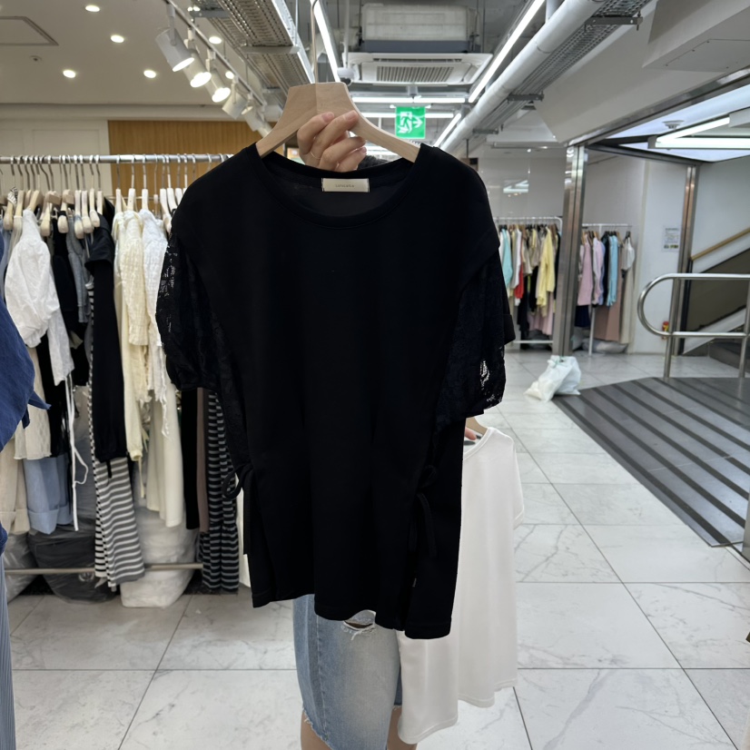 FLYFLY/LULULALLA/LIVE韓國直郵女士新品推薦休閑T恤蕾絲FLYFLY/LULULALLA/LIVET恤圖色2