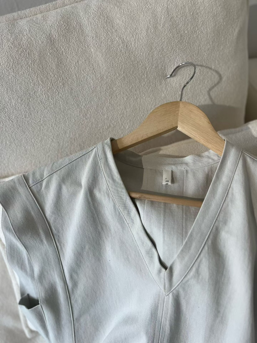 TUG東大門直郵女裝新品熱賣真品時尚推薦人氣休閑吊帶背心TUG吊帶/背心