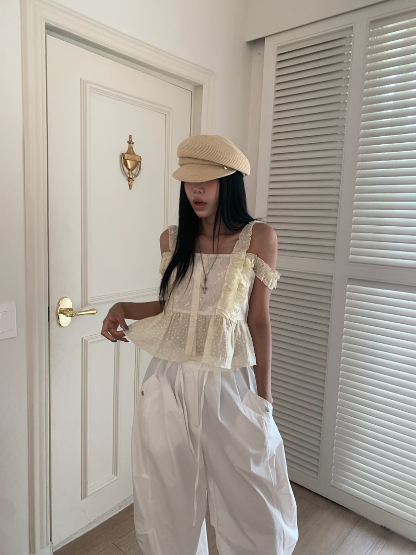 BADCALM韓國直郵女裝新品時尚職業26春夏吊帶背心小碎花荷葉邊BADCALM吊帶/背心