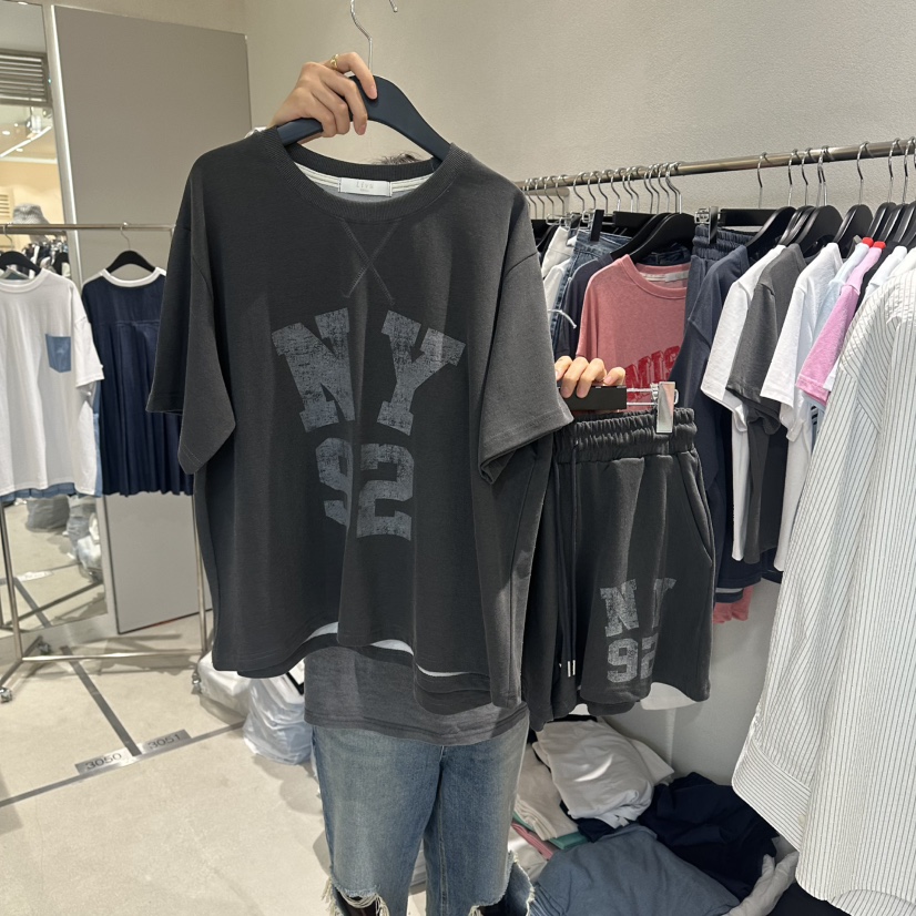 LIVU/MEMO CLASSIC東大門實拍韓國女士新款26夏季熱賣套裝LIVU/MEMO CLASSIC套裝圖色2
