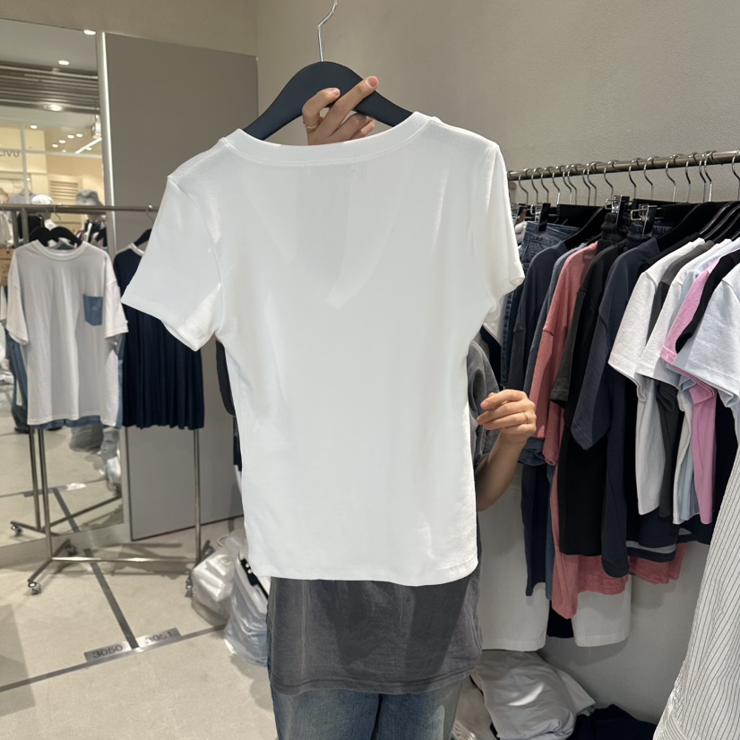 LIVU/MEMO CLASSIC韓國東大門代購女裝新品26夏季T恤V領LIVU/MEMO CLASSICT恤