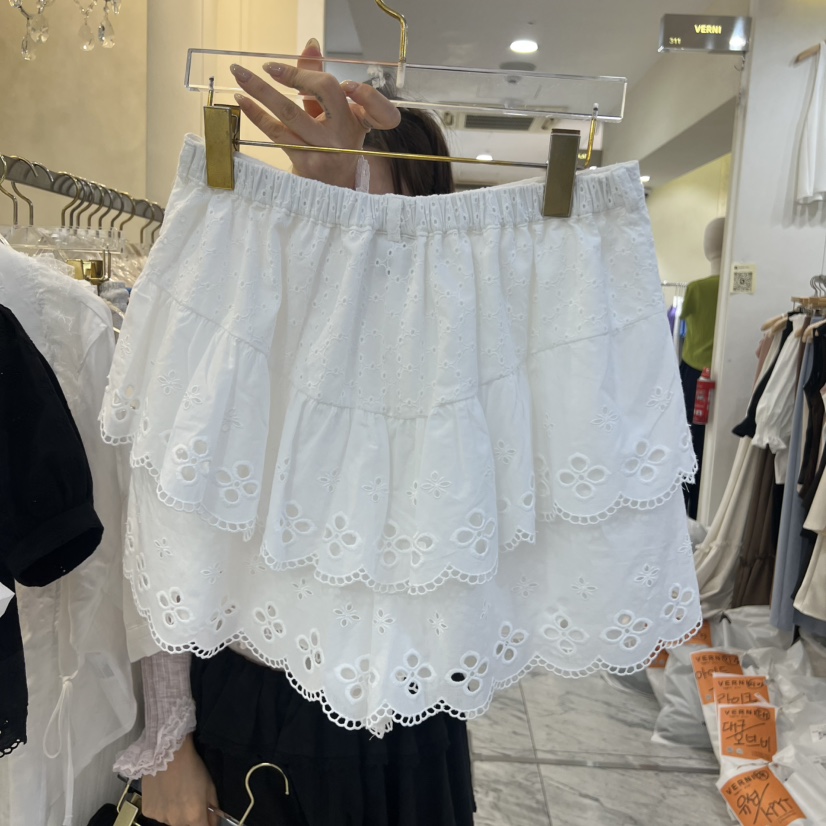 81 MARKET-L東大門實拍韓國女士新款人氣時尚26夏季短褲刺繡81 MARKET-L短褲