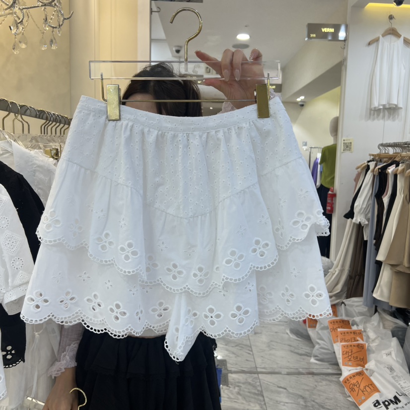 81 MARKET-L東大門實拍韓國女士新款人氣時尚26夏季短褲刺繡81 MARKET-L短褲圖色1